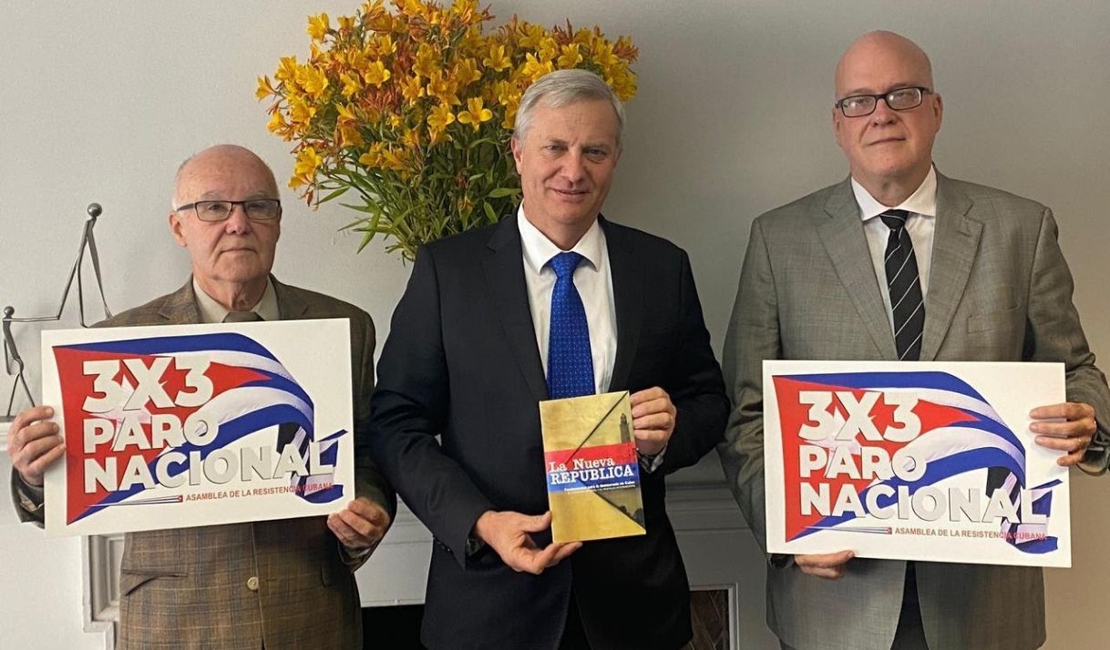 Cubanos celebran triunfo de José Antonio Kast en Chile