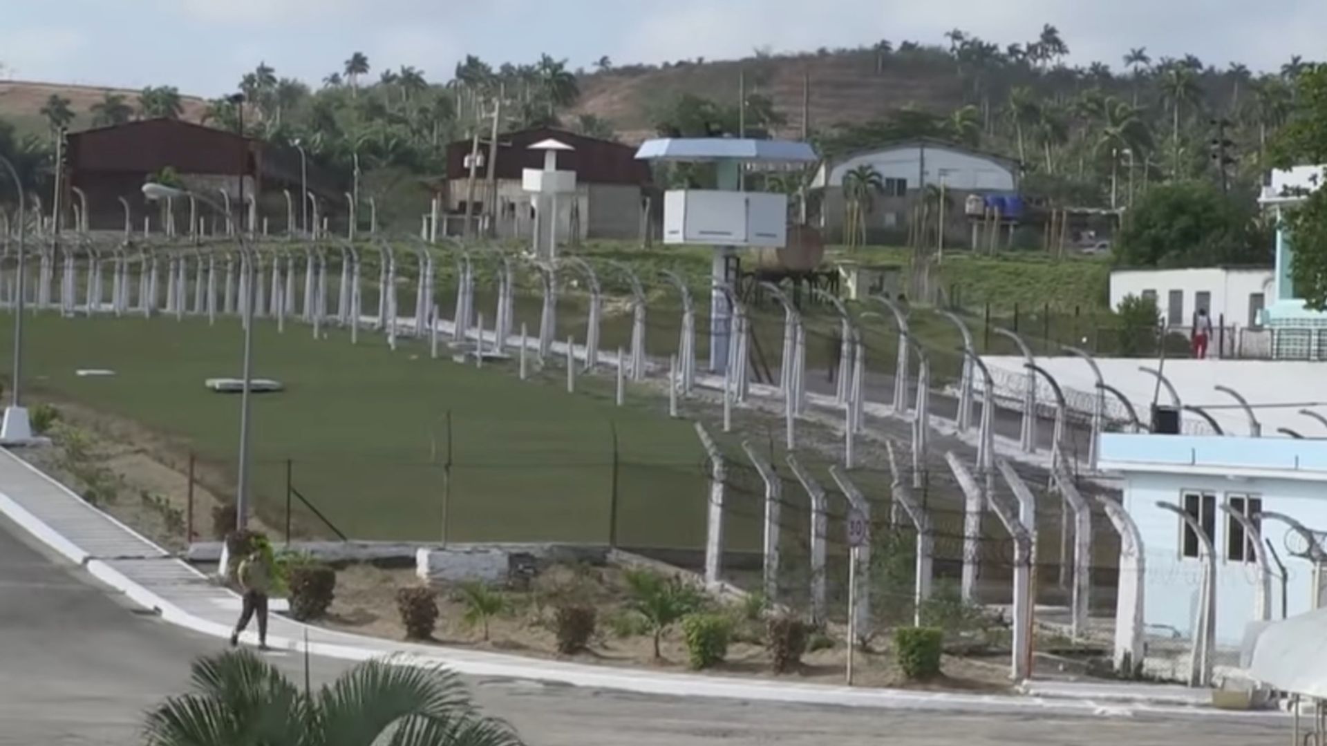 Denuncia: guardias del Combinado del Este distribuyen drogas en el penal
