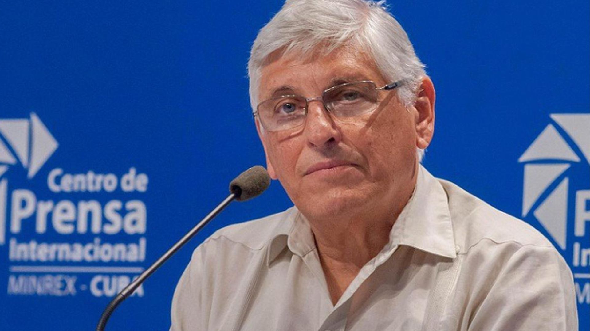 Exoficiales de la Marina de Perú piden expulsión del embajador cubano