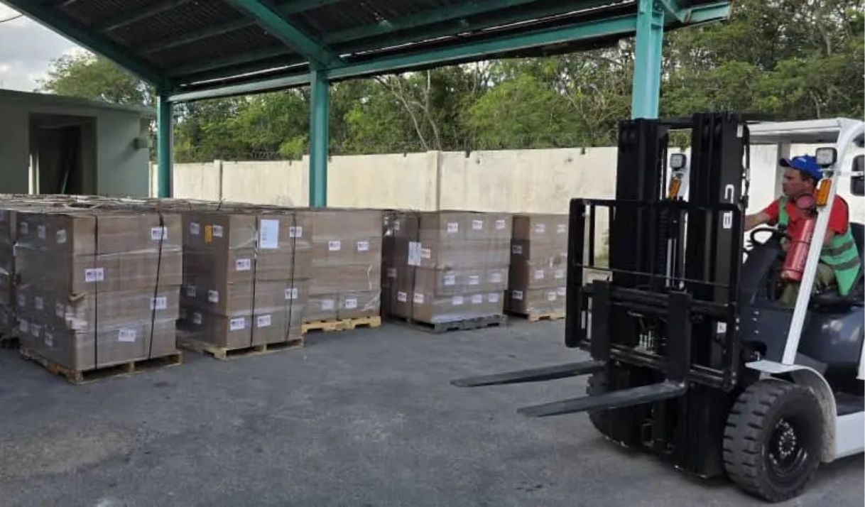 Llega a Cuba vuelo con ayuda humanitaria de EEUU para damnificados de huracán