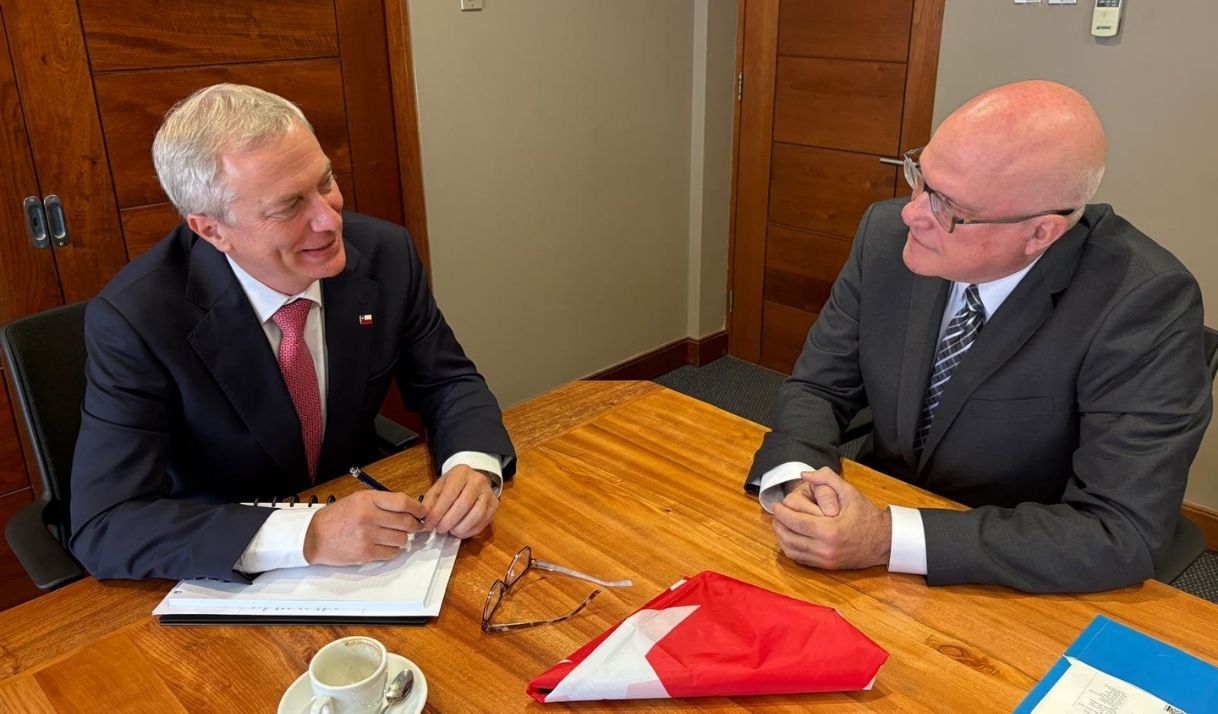 Presidente electo de Chile se reúne con Dr. Orlando Gutiérrez Boronat