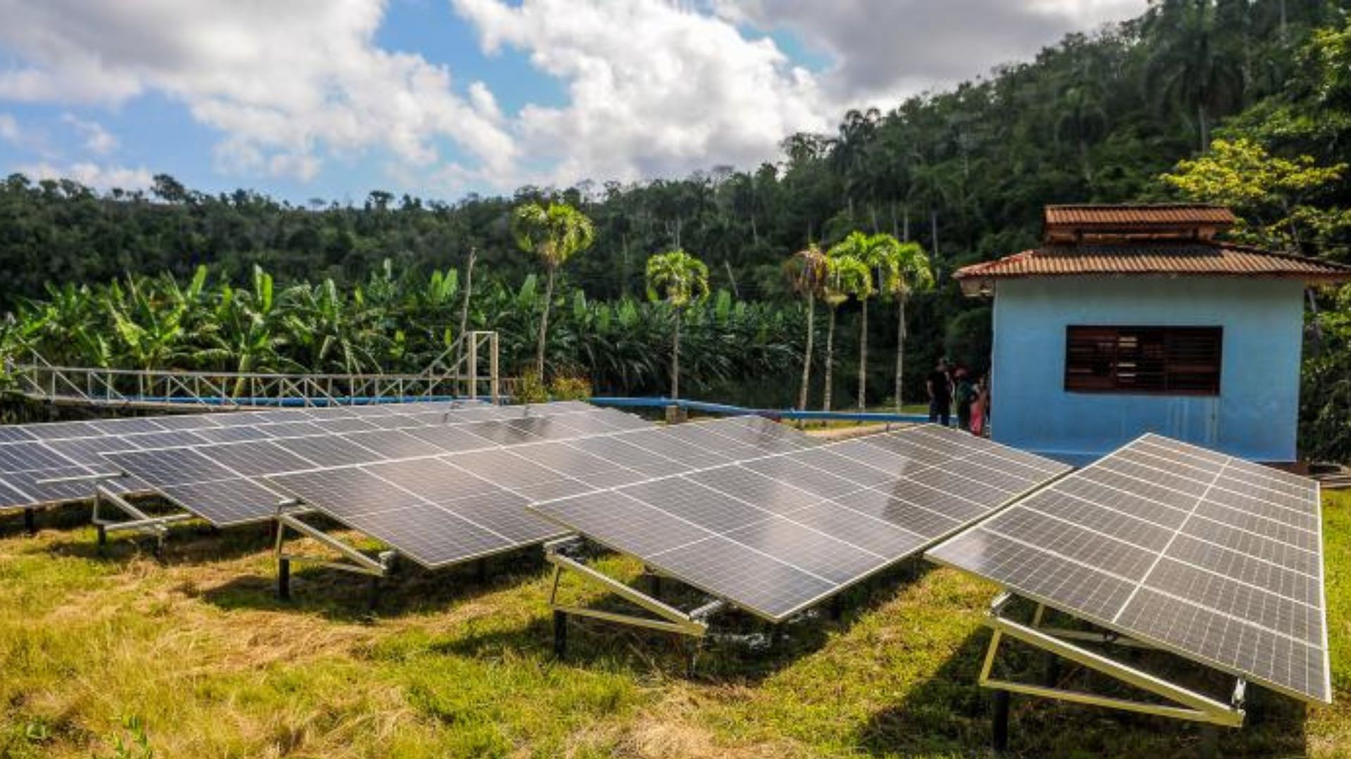 Régimen cubano vende paneles solares entre 2 y 5 millones de pesos
