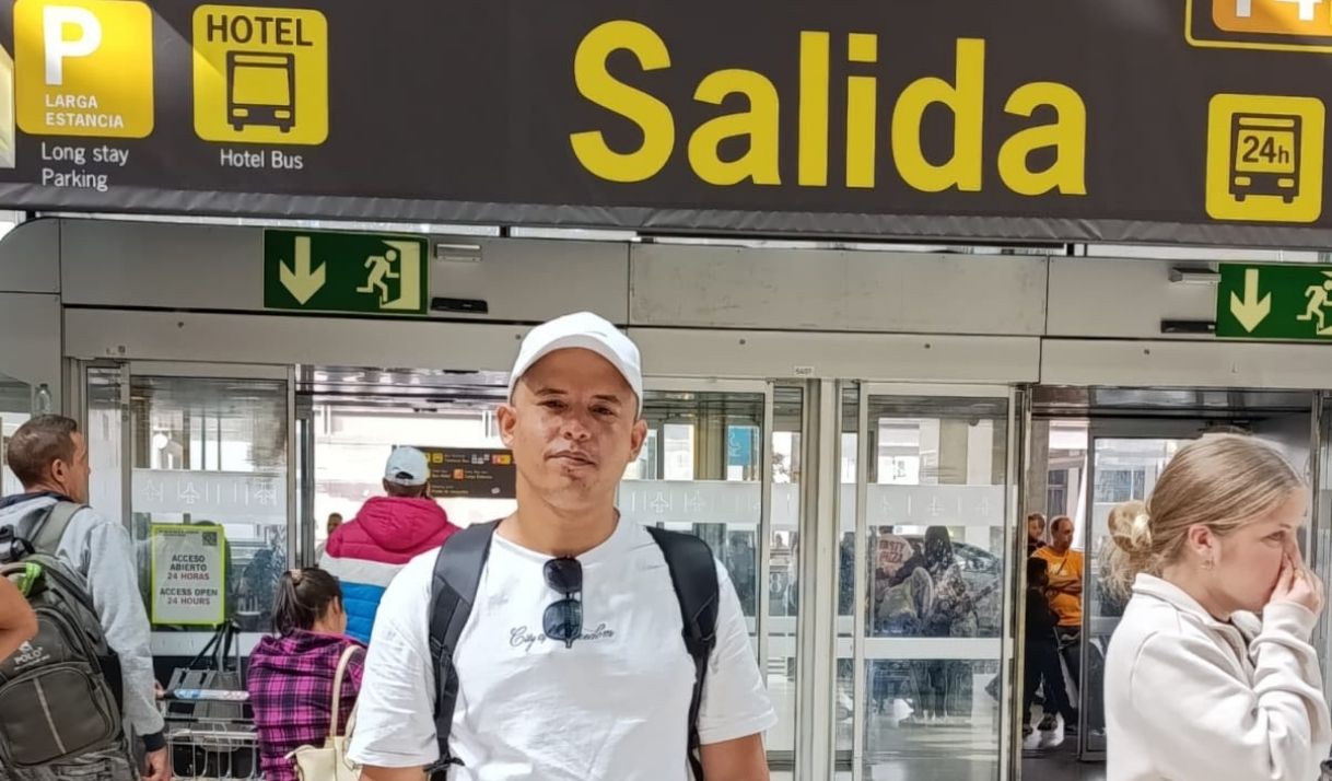 Se exilia en España el exprisionero político cubano Luis Robles