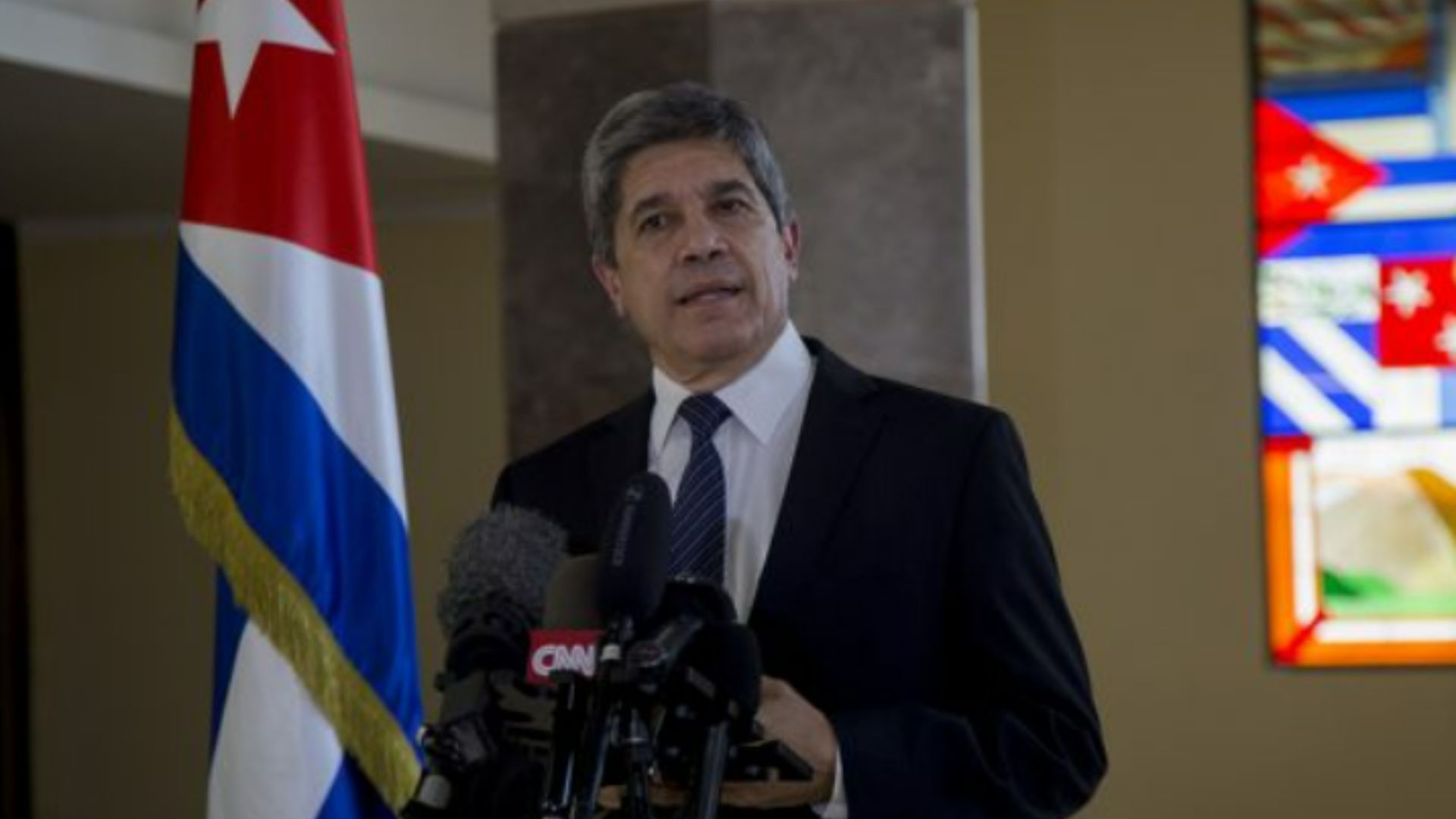 Viceministro cubano reconoce 'intercambios de mensajes' al más alto nivel con EEUU