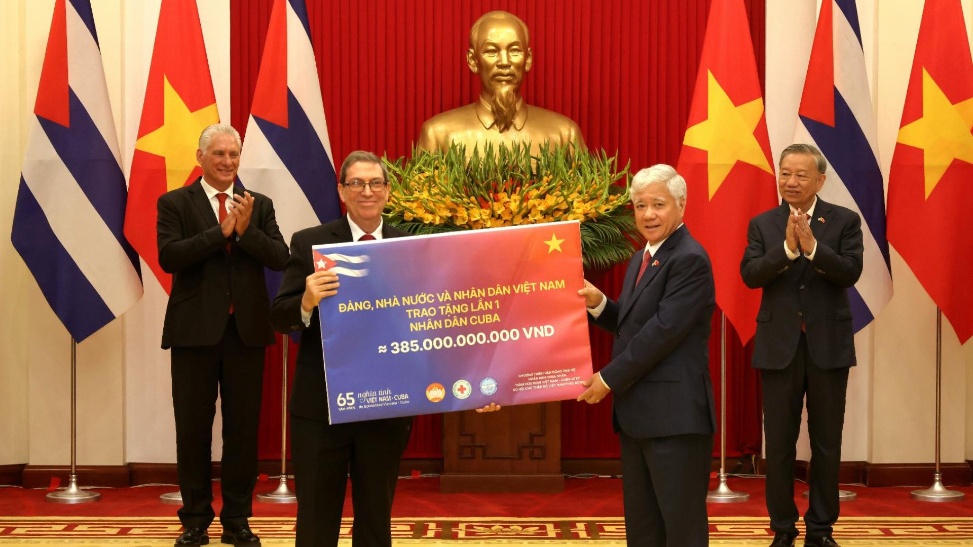 Vietnam entrega $14.5 millones de donación al régimen cubano